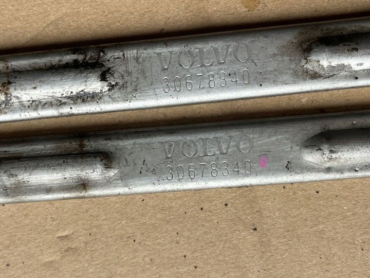 ŚLEDŹ КРОНШТЕЙН ФАРЫ VOLVO S80 II 2007-2011 30678340, фото 2
