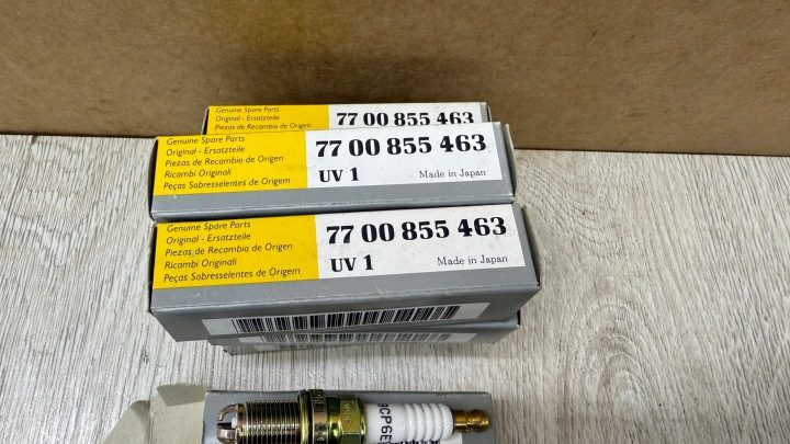ОРИГИНАЛЬНАЯ СВЕЧА ЗАЖИГАНИЯ НОВАЯ RENAULT MEGANE SCENIC CLIO MODUS K105863L, фото 3