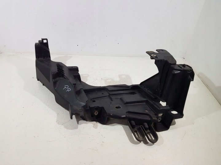 НАПРАВЛЯЮЩАЯ ФАРЫ ПРАВАЯ ПЕРЕДНЯЯ 622227190R RENAULT MEGANE III РЕСТАЙЛИНГ 12 г. EU, фото 1