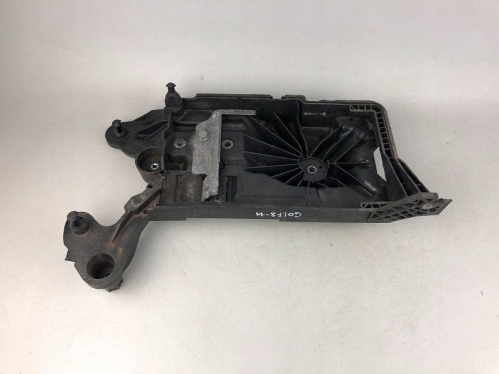 Основание кронштейн аккумулятора Audi A3 8Y Golf VIII 8 5WA915331C, фото 2