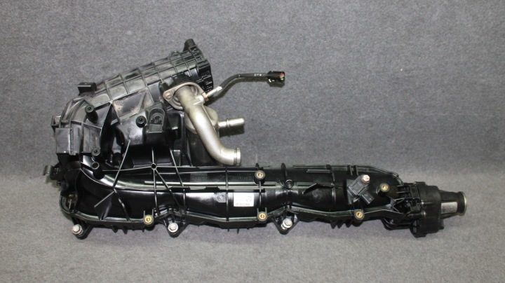 BMW E90 F07 F10 F01 3.0D N57D30A - ВПУСКНОЙ КОЛЛЕКТОР КРЫШКИ - 8507233, фото 1
