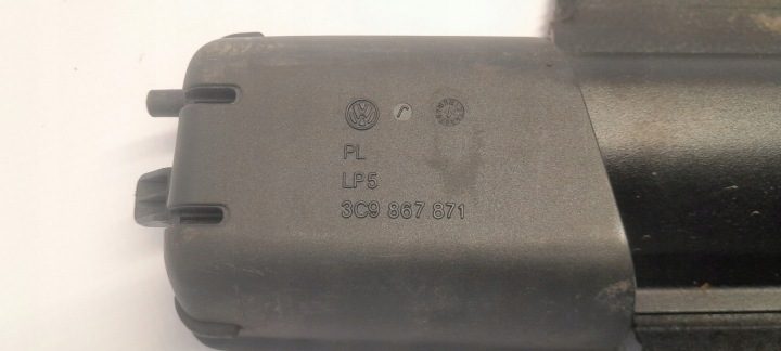 VW PASSAT B6 УНИВЕРСАЛ ШТОРКА ЗАДНЯЯ БАГАЖНИКА 3C9867871, фото 4