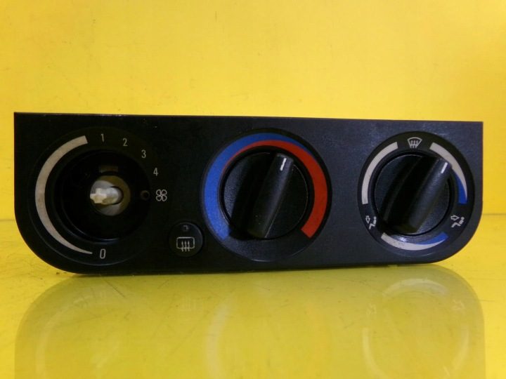 ПАНЕЛЬ УПРАВЛЕНИЯ ОБДУВА BMW 3 E36 64118368566 NR964, фото 1