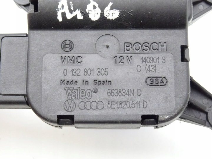 МОТОРЧИК ВЕНТИЛЯТОРА ПЕЧКИ AUDI A4 B6 8E1820511D / 0132801305 NR875, фото 2