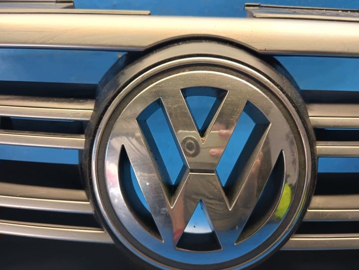 РЕШЕТКА РАДИАТОРА РЕШЕТКА РАДИАТОРА VW PASSAT B6 R-LINE PDC 05-10r., фото 6