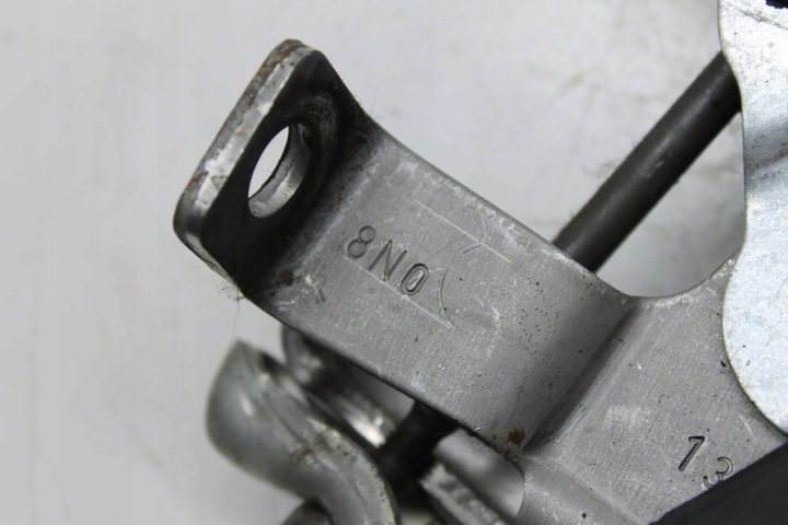 КРОНШТЕЙН РУЧНОГО ТОРМОЗА AUDI TT (8N3) 8N0711303E 33709685 1.8L 132 кВт 2004, фото 3