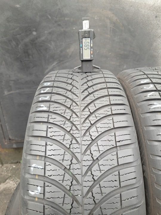 Шина всесезонная Goodyear Vector 4Seasons G3 185/55R15 86 В сцепление на снегу (3PMSF), усилитель (XL), фото 3