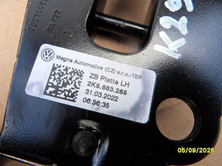 Крепление защелка сиденья VW Caddy V 2K7 2K5883285, фото 4