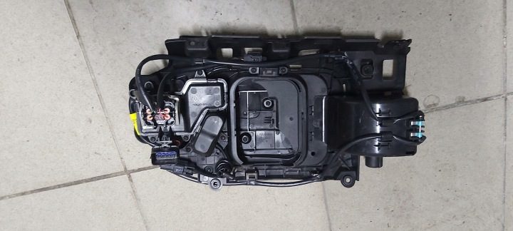 Лючок разъем зарядки Kia E-Soul EV II 2 19- 863C0-J2000, фото 7