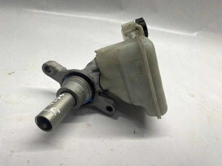 Бачок тормозной жидкости Передний Ford Fusion II 26415200124, фото 3