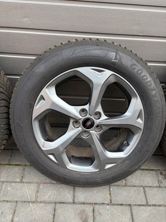 Колеса алюминиевые шины всесезонные Ford Kuga MK3 рестайлинг ST-Line 18", фото 3