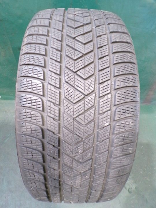 Шина зимняя Pirelli Scorpion Winter 265/35R22 102 В усилитель (XL), фото 2