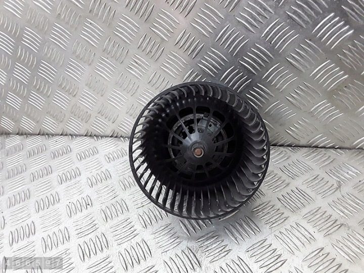 2012 Ford Focus Вентилятор моторчика вентилятора печки AV6N18456BB, фото 1
