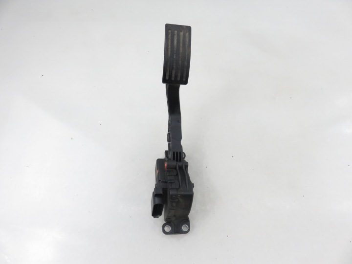 ДАТЧИК ПЕДАЛИ ГАЗА VOLVO V50 (MW) 2.4 - B 5244 S5 4M519F836CH, фото 1