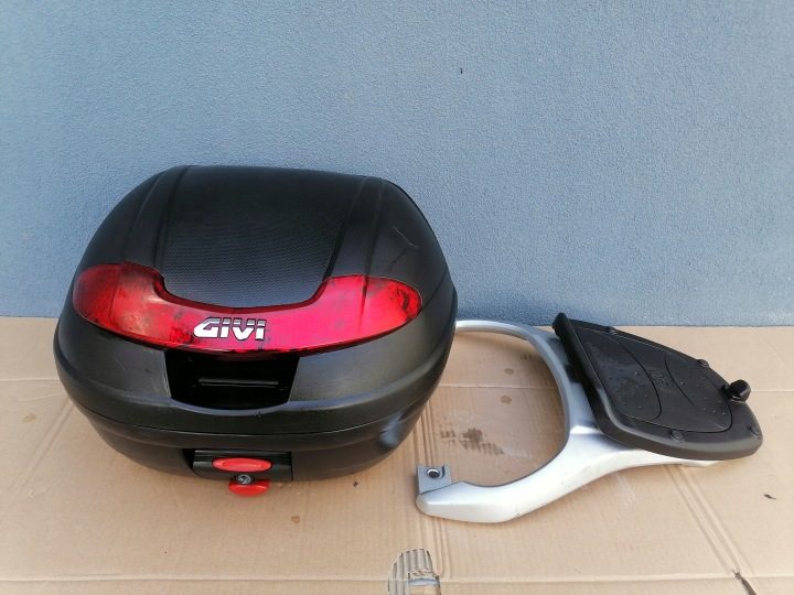 Suzuki XF 650 Freewind кофр основание GIVI, фото 1