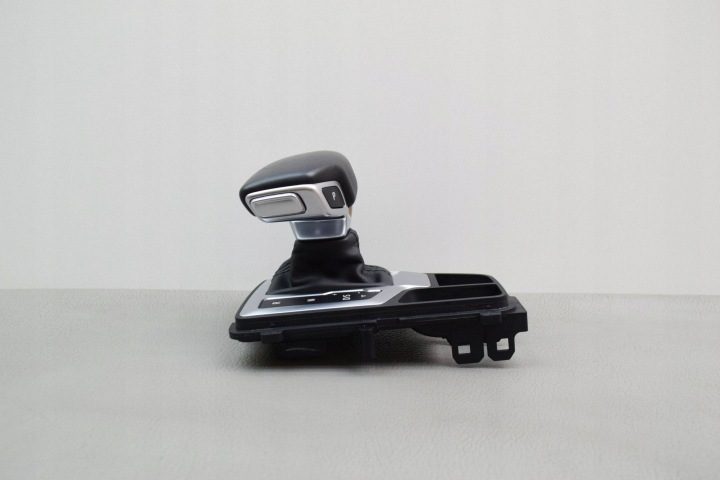 Рамка ручка переключения передач 80B713111C Audi Q5 II, фото 4