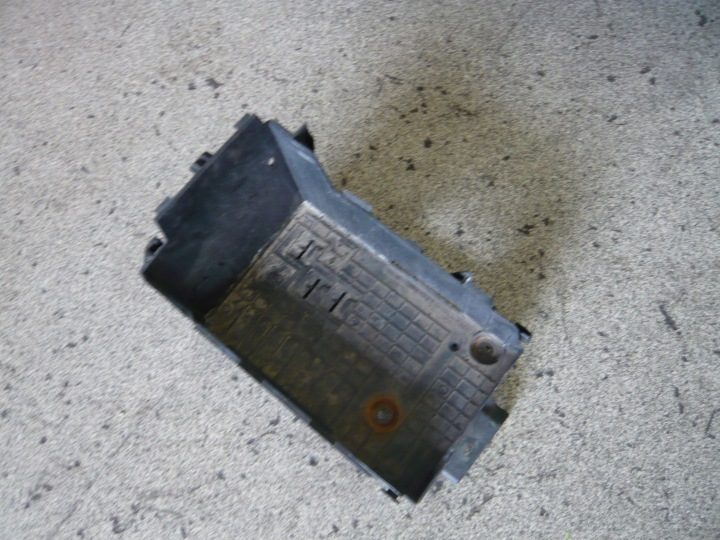 ОСНОВАНИЕ КОЖУХ АККУМУЛЯТОРА CITROEN C3 III 9801801880, фото 1