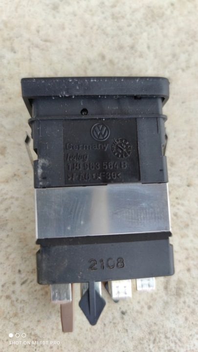 ПЕРЕКЛЮЧАТЕЛЬ ПОДОГРЕВА СИДЕНЬЯ VW BORA 1J0983564B, фото 3