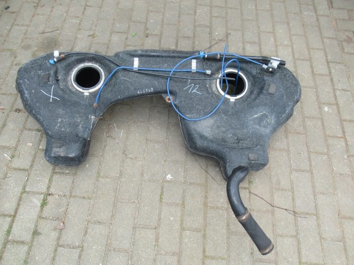ТОПЛИВНЫЙ БАК BMW E64 БЕНЗИН НАСОСА, фото 1