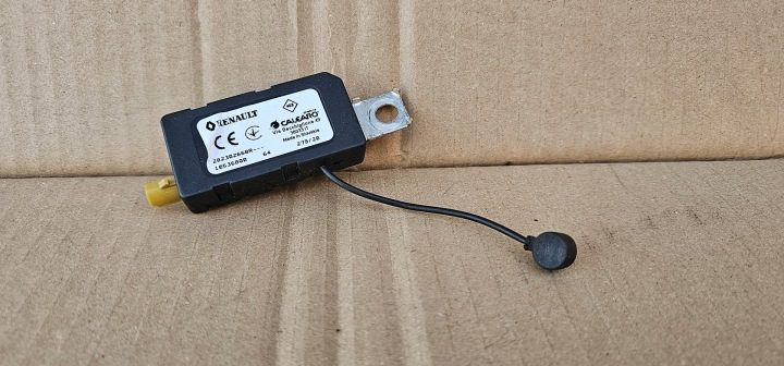 Усилитель антенны Dachowej Renault Megane III Scenic 282302668R, фото 2