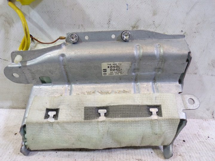 ШТОРКА БЕЗОПАСНОСТИ ЛЕВАЯ ПЕРЕДНЯЯ VOLKSWAGEN AUDI SEAT SKODA 7H0880741D, фото 1