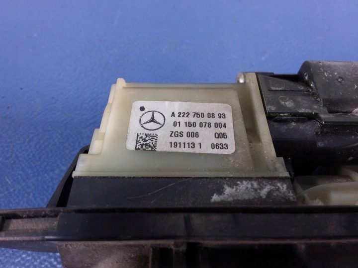 MERCEDES S W222 РУЧКА КНОПКА КОНЦЕВИК КРЫШКИ ЗАДНИЙ A2227500893, фото 3