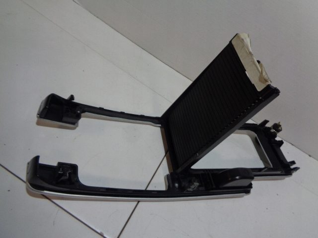 Центральный тоннель шторка Volvo V50 S50 09-12 130586 06582-000 30755392, фото 12