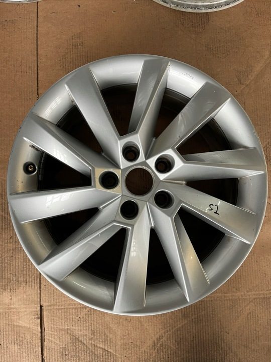 Литой диск Skoda OE 3V0601025 7.0" x 17" 5x112 ET 40, фото 1