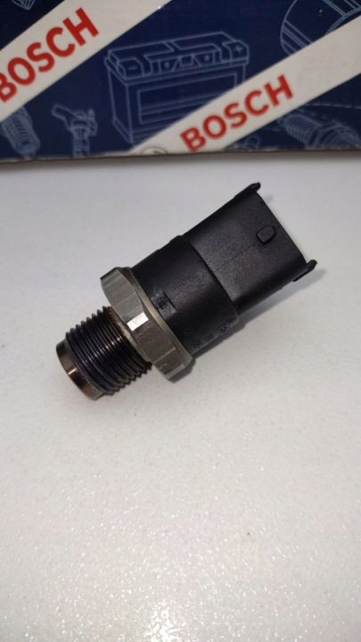 ОРИГИНАЛЬНЫЙ REGULATORY ДАТЧИКА ДАВЛЕНИЯ ТОПЛИВА BOSCH 0281002568, фото 3