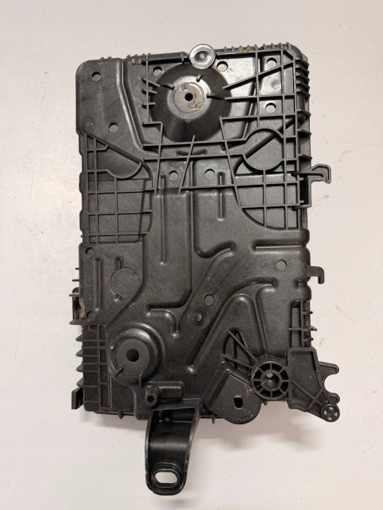 Площадка аккумулятора Peugeot 2008 II 9836759680, фото 3