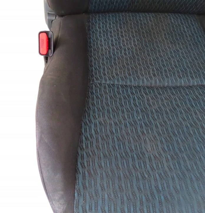 Сиденье переднее левое Toyota Yaris III 5 дв. 2011-2020 год, фото 4
