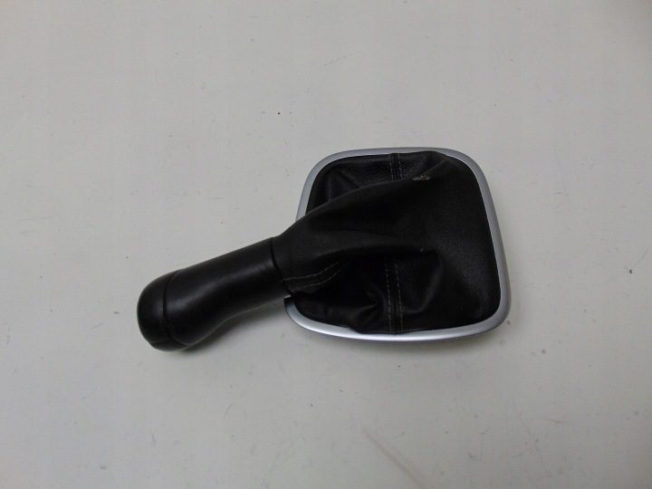 ЧЕХОЛ РУЧКА ПЕРЕКЛЮЧЕНИЯ ПЕРЕДАЧ VW POLO V 6R0711113M ., фото 2