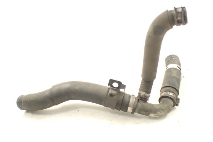 Yamaha YZF R6 RJ11 (06-07) Шланги радиатора тройник, фото 1