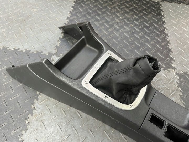 Subaru Impreza II GD WRX STI Тоннель Центральный Чехол Подлокотник Средний, фото 2