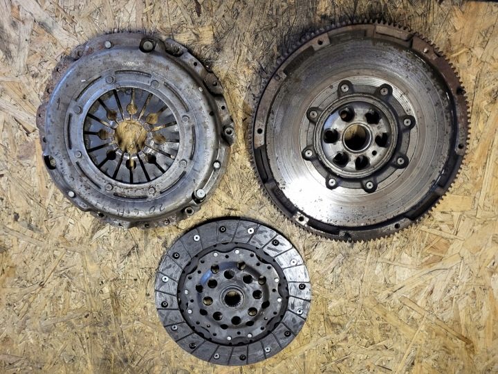СЦЕПЛЕНИЕ DUMASA ДВУХМАССОВЫЙ МАХОВИК AUDI SEAT SKODA 2.0 МЕХАНИКА COMMON RAIL CFA, фото 1