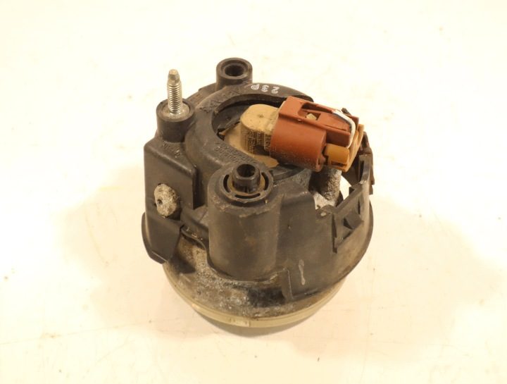 Противотуманная фара левая Subaru Forester III E1312767, фото 5