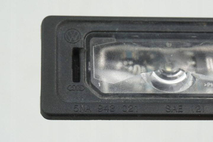 ФОНАРЬ НОМЕРНОГО ЗНАКА AUDI A1 S1 5NA943021, фото 2