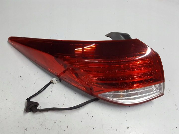 HYUNDAI I40 11-14r УНИВЕРСАЛ ФОНАРЬ LED ЛЕВЫЙ ЗАДНИЙ, фото 1