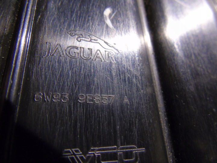 Jaguar OE 6W93-9E857-A адсорбер, фото 3