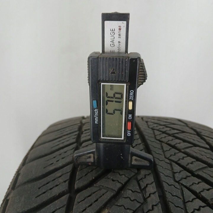 Шина зимняя Goodyear Ultra Grip 8 Performance 245/45R18 100 В сцепление на снегу (3PMSF), Run Flat, усилитель (XL) * - BMW, фото 3
