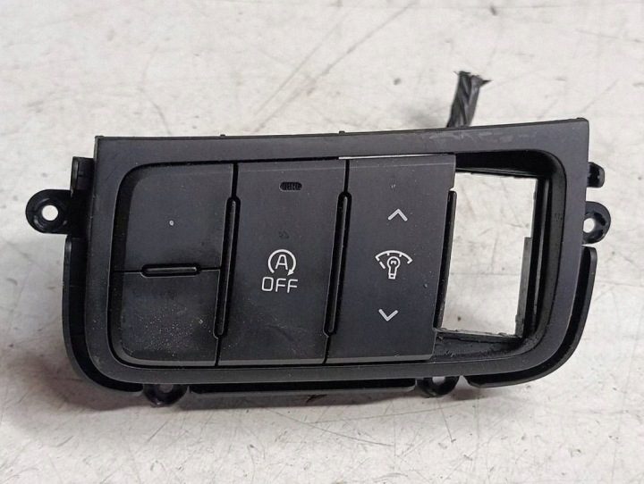 KIA Pro Ceed II 12-18 Панель переключатели OFF подсветка кабины 93305-A2110, фото 1