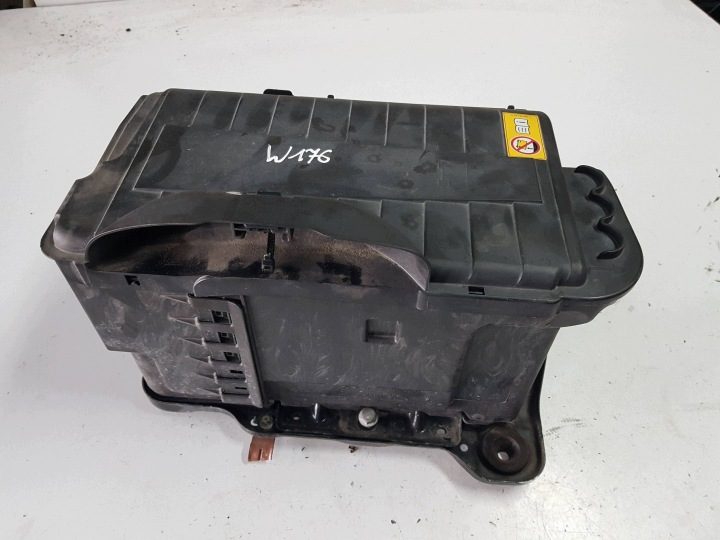 Mercedes A класс W176 12-15r 1.8 CDI кожух аккумулятора, фото 3