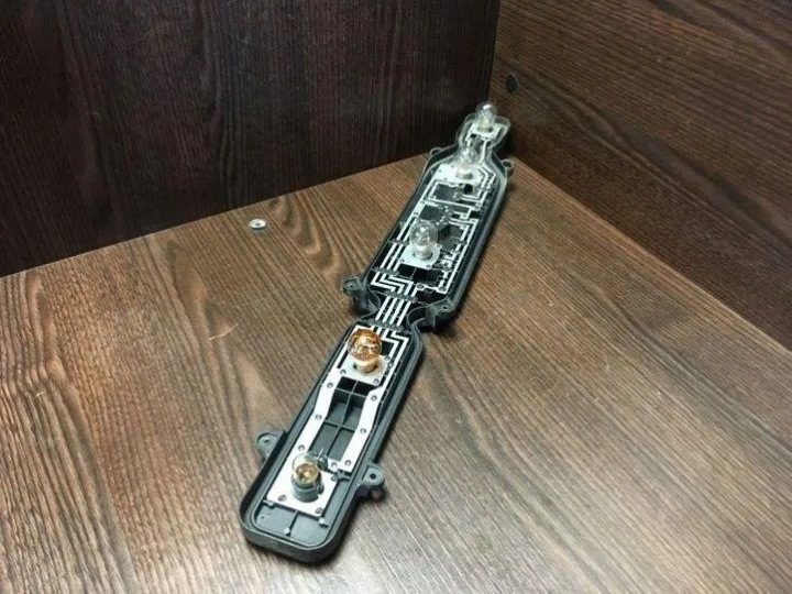 IVECO DAILY IV Бортовая платформа Задняя Фонарей Connector 69500590 2.29L дизель 85 кВт 2007, фото 2