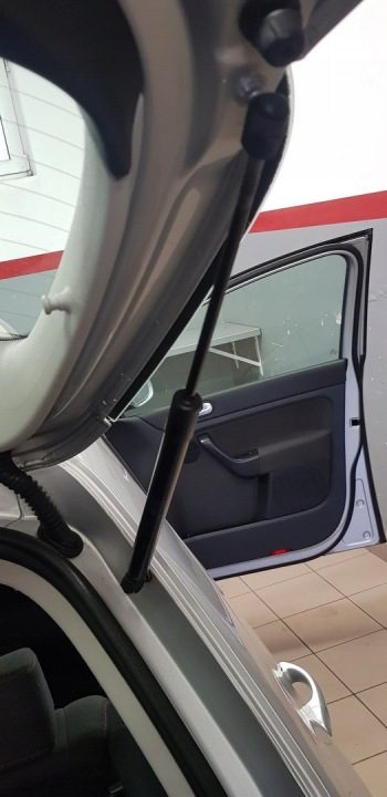ПРИВОД КРЫШКИ БАГАЖНИКА ЗАДНИЙ VW GOLF 5 PLUS, фото 1