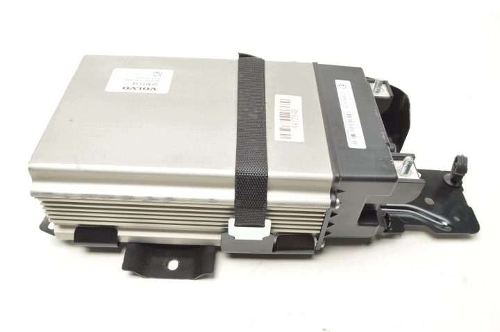 Батарея Volvo XC60 II B4 мягкий гибрид 32301134 32321827, фото 6