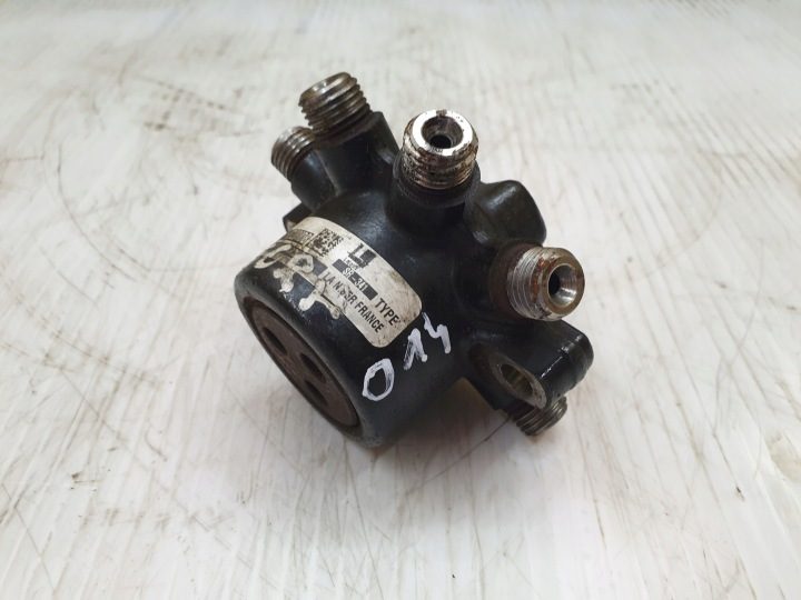 Ford Connect 1,8 TDCI топливная рампа 4M5Q9D280DB, фото 1