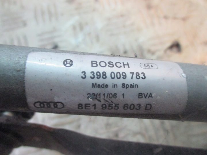 AUDI A4 B6 ТРАПЕЦИЯ ДВОРНИКОВ ПЕРЕДНЯЯ 8E1955603D, фото 2