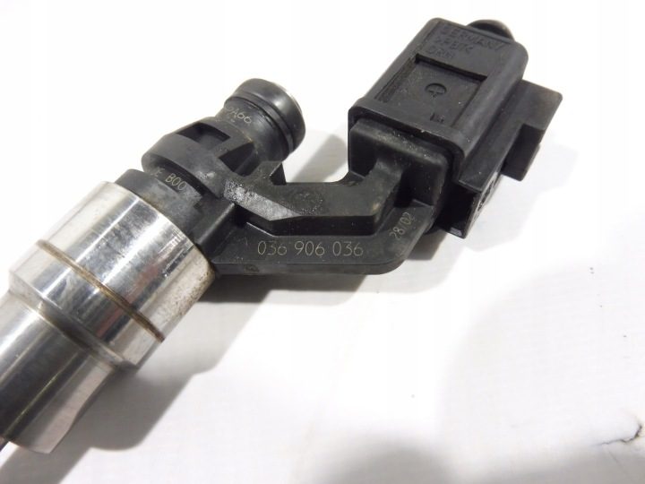 ФОРСУНКА BOSCH 036906036 AUDI A2 VW GOLF IV BORA POLO 9N 1.4 1.6 FSI, фото 2