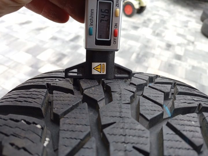 Шина зимняя Nokian Tyres WR D4 205/65R16 95 H сцепление на снегу (3PMSF), фото 4