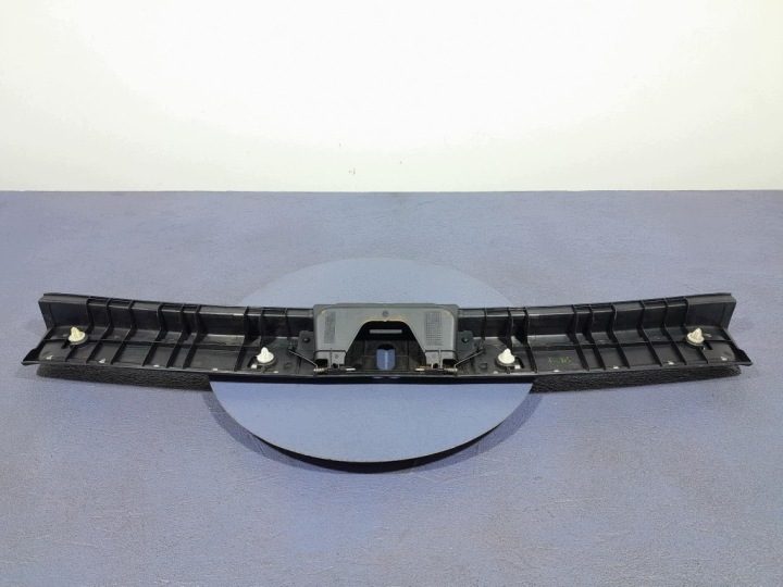 Toyota Avensis T27 09- универсал накладка ремня заднего 58387-05110, фото 6
